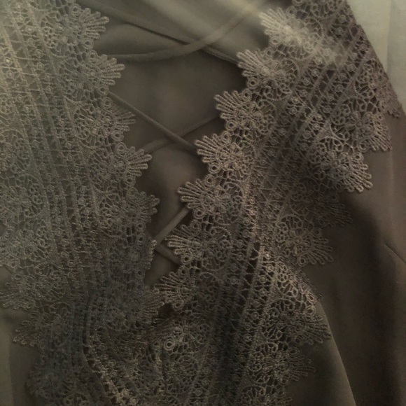 Black detailed top - Picture 2 of 2